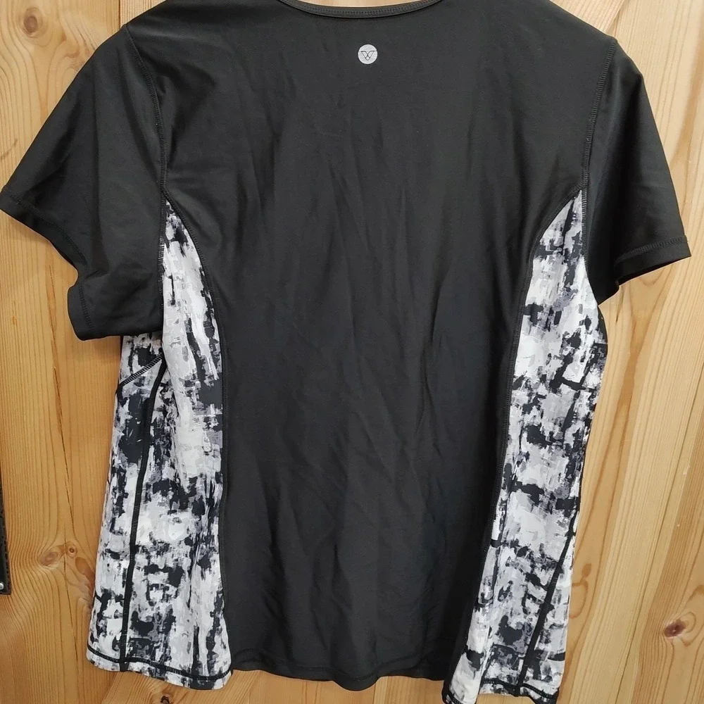Livi Active Swim‎ Rash Guard Top Sz 18/20 Swimwear Half Zip White Gray Black